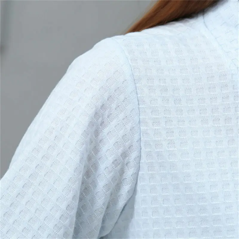 High Quality 100% Cotton Hotel Bathrobe Waffle Texture Embroidered Plus Size Thermal Robes Breathable Design-wholesale