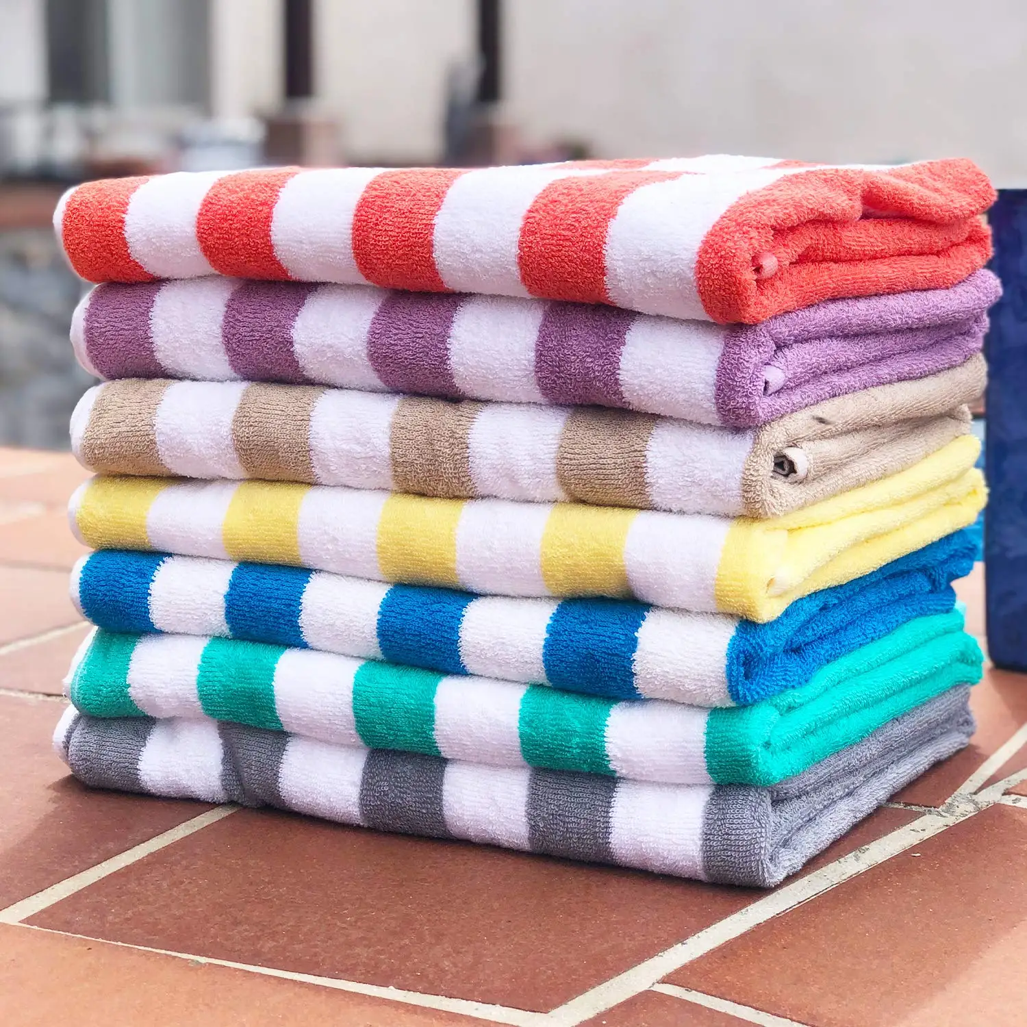 Luxury Foldable Beautiful Striped Pattern Microfiber Fabric Quick Dry Thin Colorful Custom Design Manufacturer Beach Towel Bath